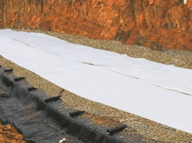 Woven vs Nonwoven Geotextiles: Key Differences for Construction