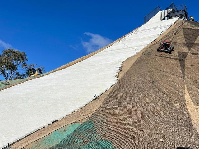 is geotextile permeable slope stabilization geotextile engineering installation