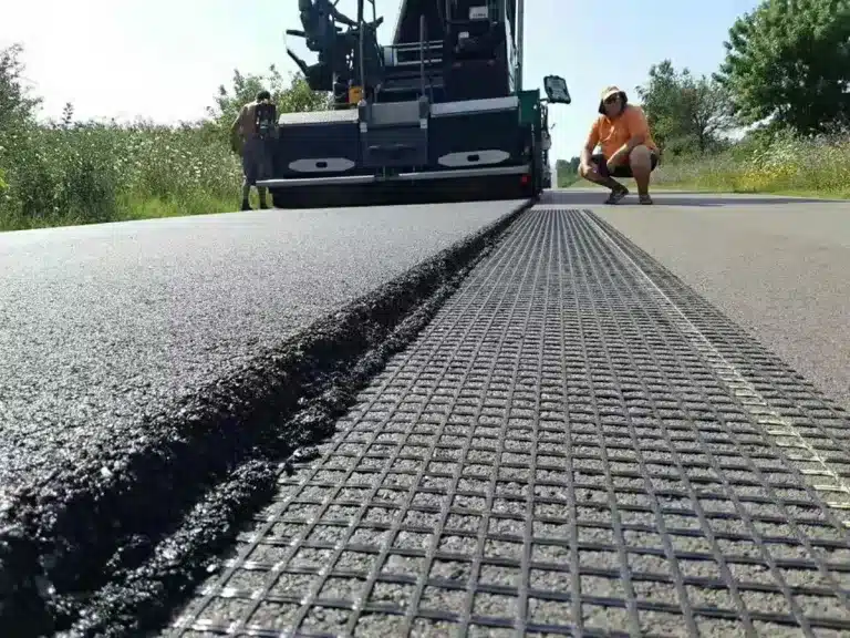 How To Build A Proper Retaining Wall With Geogrid Fabric (stabilizing grid)