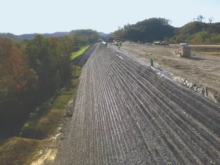 Geogrid Retaining Walls: A Game-Changer in Modern Constructionc
