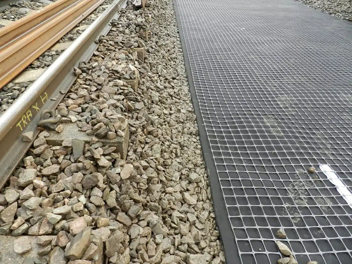 How the Geogrid Game Solves Key Challenges in Geosynthetics