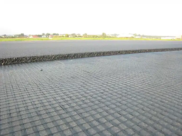 Revolutionize Your Road Projects with Innovative Geocomposite Solutions