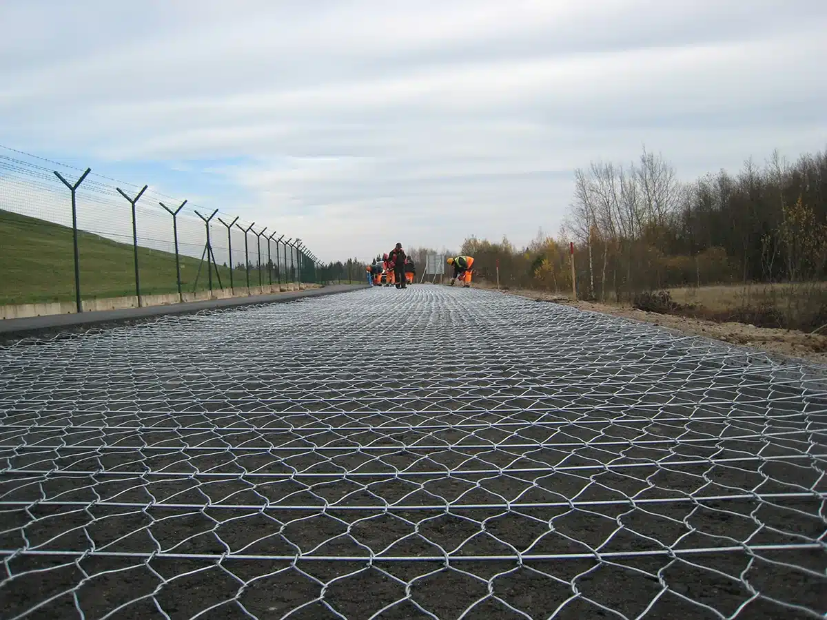 Discovering Geocomposite Drains: Benefits & Applications