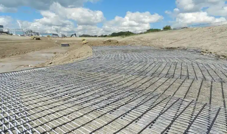 Exploring the Advantages of Biaxial Plastic Geogrid in Modern Construction