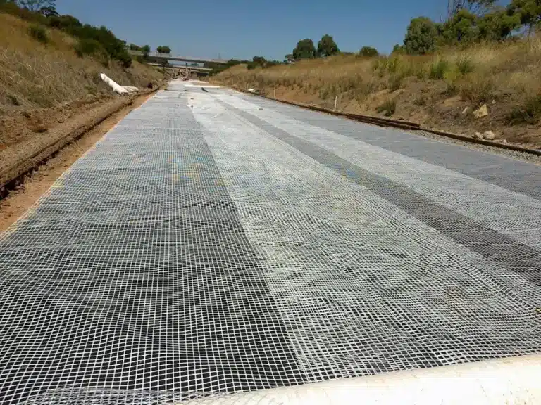 Exploring the Difference Between Geonet and Geogrid