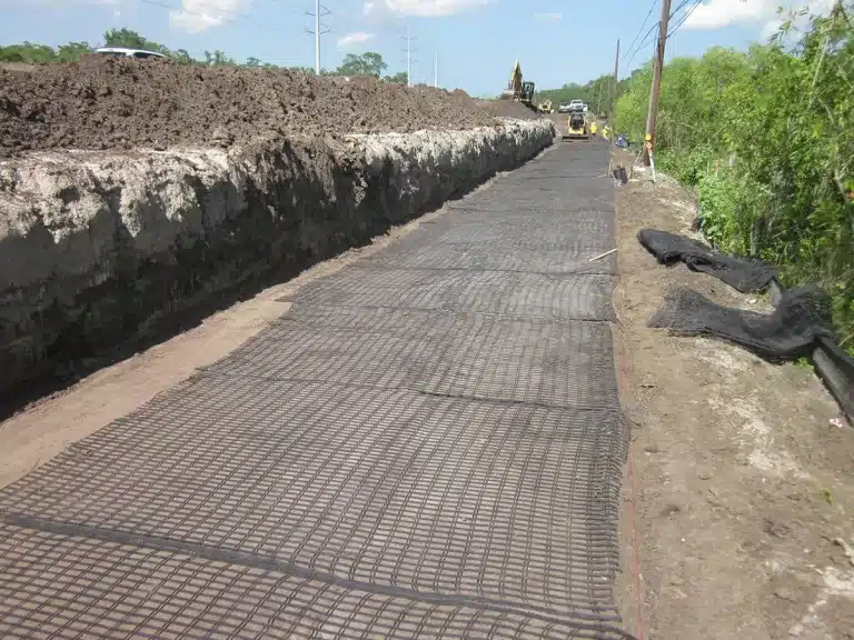 Geogrid for Retaining Walls: Boosting Stability and Longevity in Construction