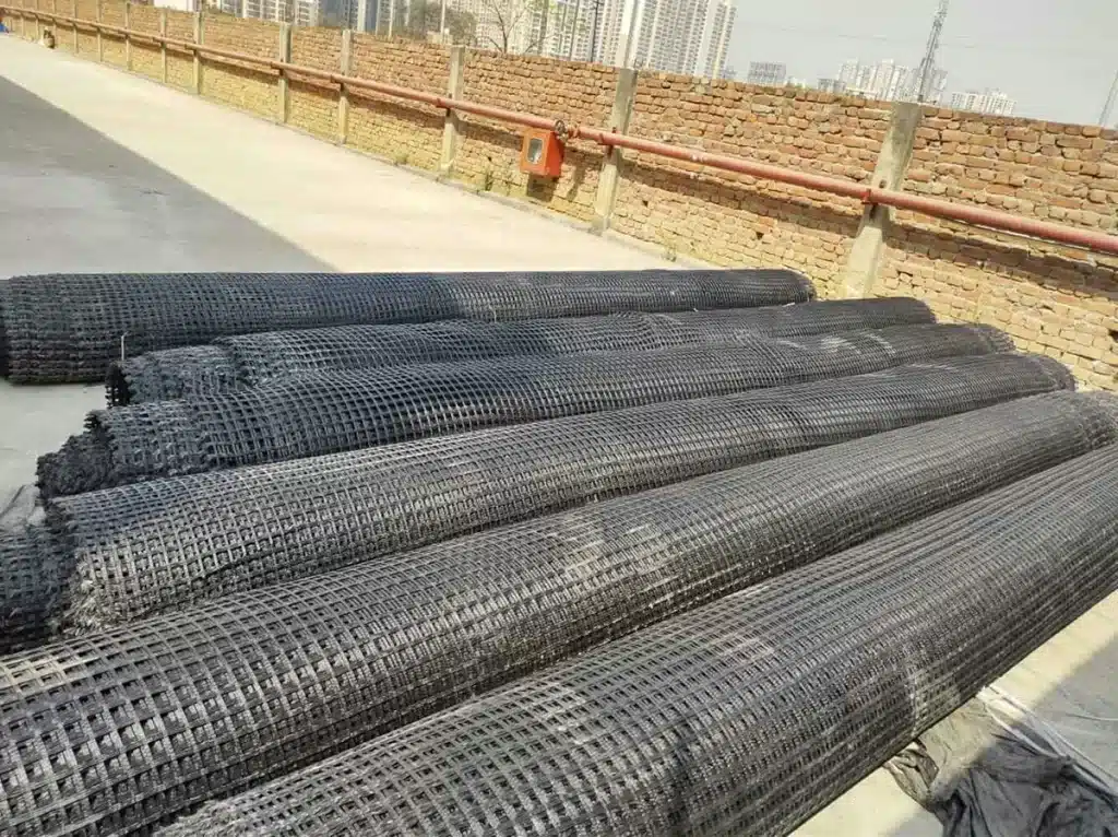 The Importance of Geogrids in Retaining Wall Projects