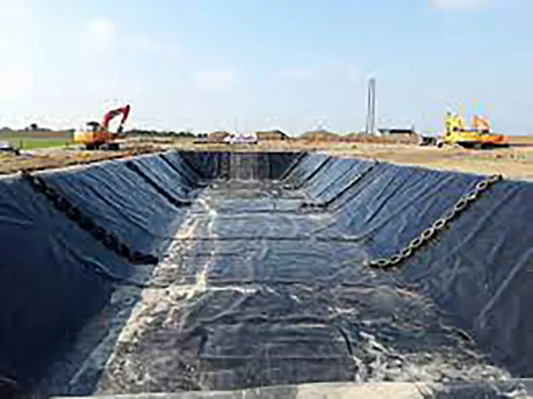 Choosing the Right Pond Lining: Geomembrane Materials Explained