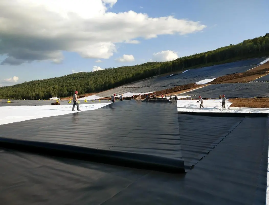 The Role of Polypropylene Geomembrane in Modern Geosynthetics Applications