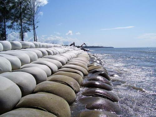 Geotextile bags used for shoreline protection