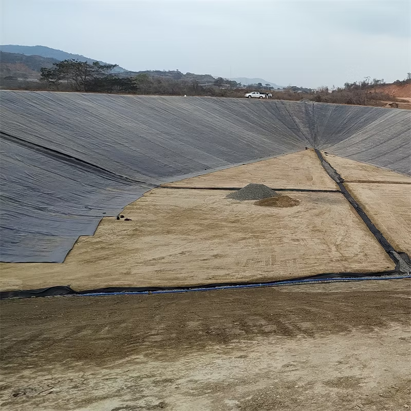 landfill geosynthetics installation with estratos geocompuestos sl drainage system