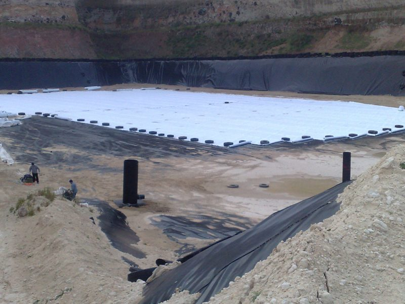 composite drainage thickness of geonet drainage layer in landfill engineering project installation