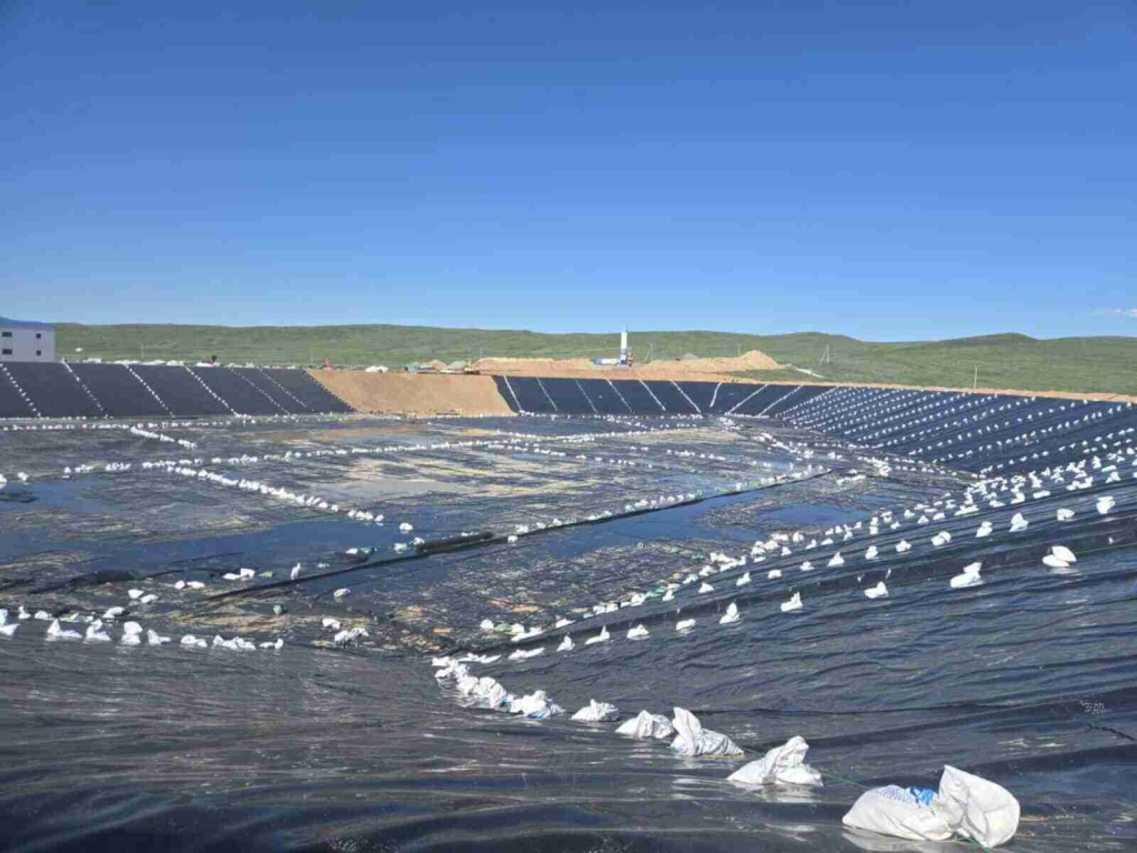 HDPE geomembrane landfill containment engineering project