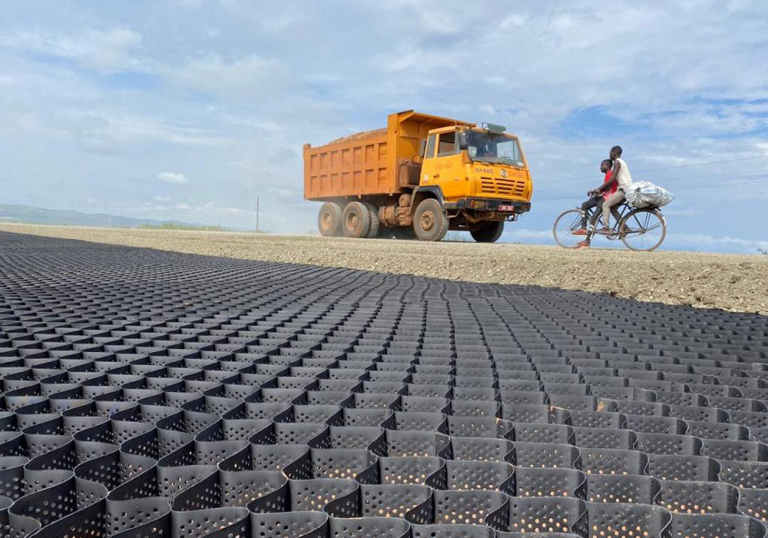 Geo Geocell Applications for Roads and Slope Protection
