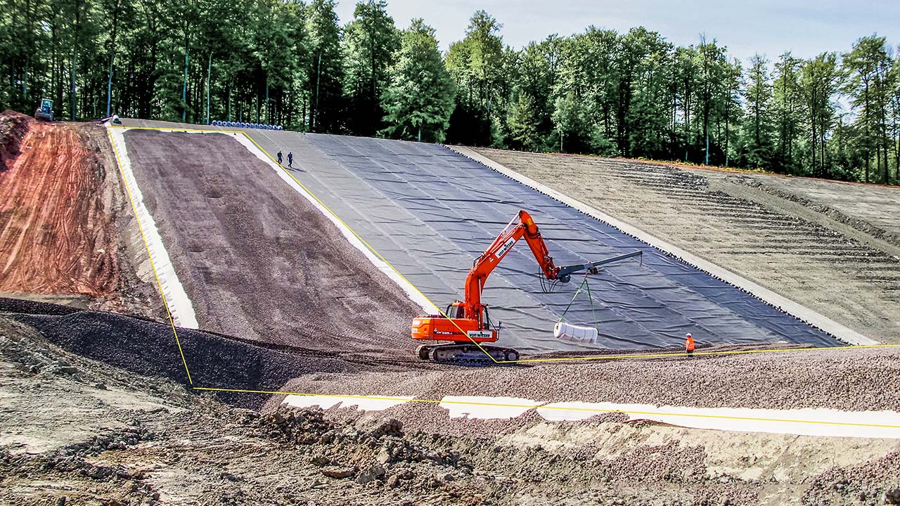 advanced geosynthetic solutions for landfill liner and leachate drainage installation