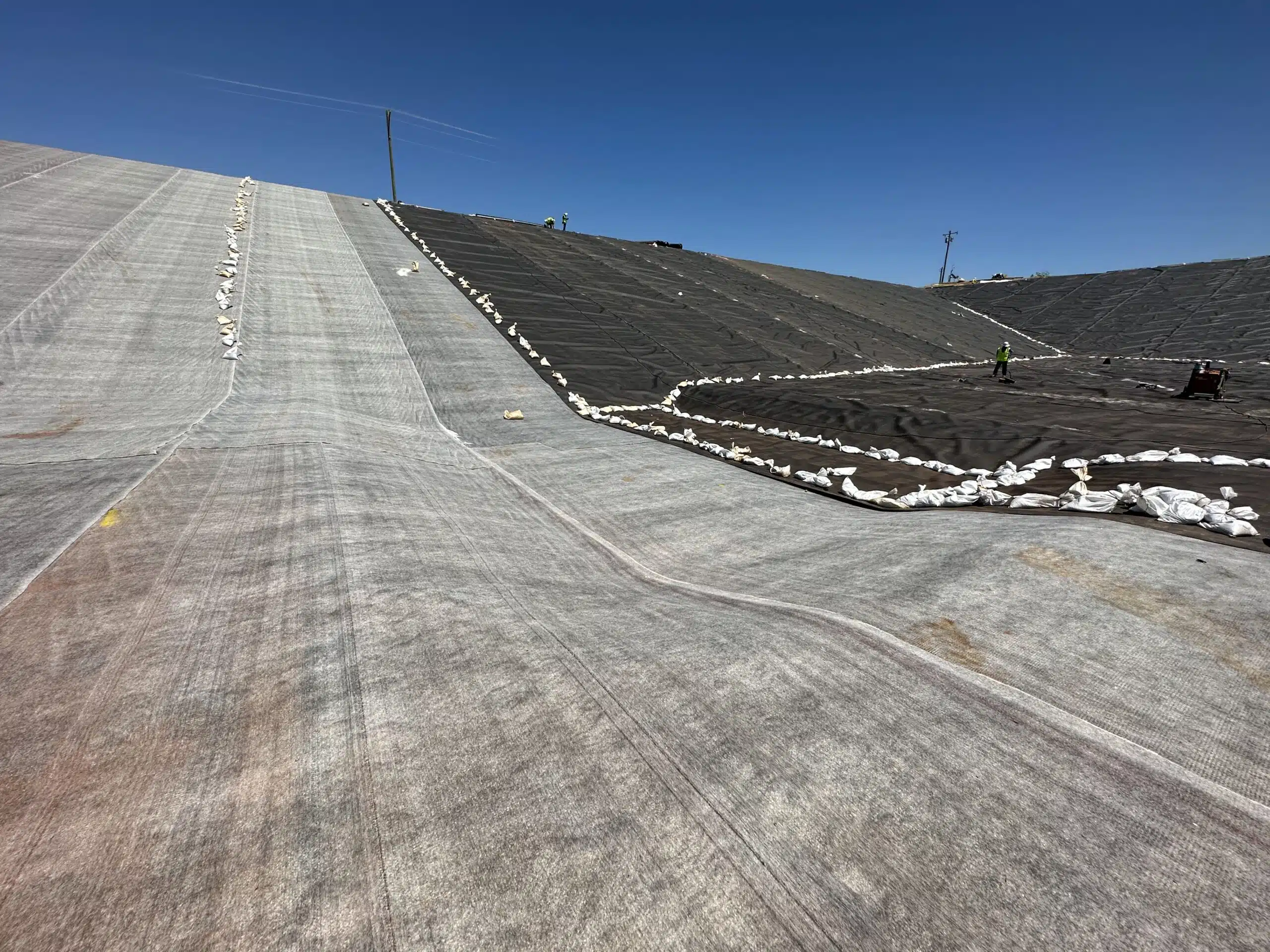 geonet geosynthetics for retaining wall drainage project