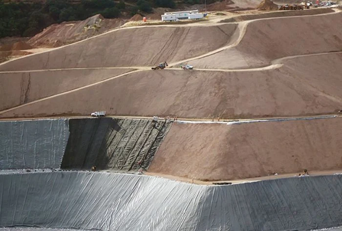 geomembrane installation for mining heap leach and containment project