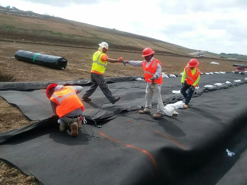 Geonet solution for leachate drainage and collection in landfill liner systems